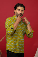 Load image into Gallery viewer, Green Bird Motif Sanganeri Print Cotton Shirt