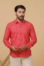 Load image into Gallery viewer, Handcrafted Rajasthan Lahriya red print shirt by Rangat Jaipur