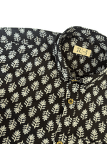 Load image into Gallery viewer, Midnight Leaf – Black Sanganeri Handblock Cotton Shirt
