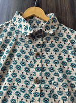 Load image into Gallery viewer, Men’s Casual Summer Shirt – Beige with Artistic Floral Motifs
