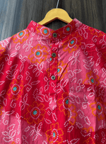Load image into Gallery viewer, Men’s Handcrafted Bandhani Short Kurta – Pink and Red Tie-Dye Print
