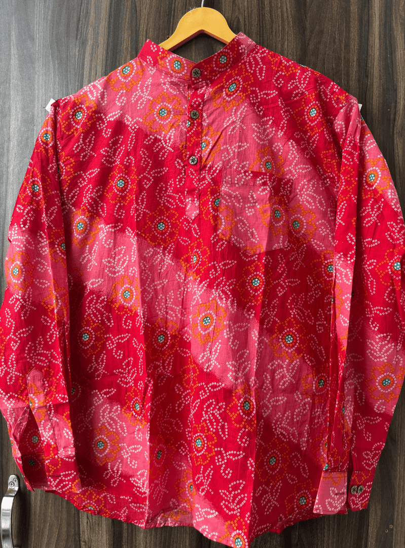 Men’s Handcrafted Bandhani Short Kurta – Pink and Red Tie-Dye Print