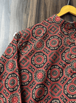Load image into Gallery viewer, Rajwara Pattern Short Kurta- Block Print
