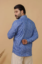 Load image into Gallery viewer, Rajasthan Lahriya Royal Blue Print Shirt – Handcrafted
