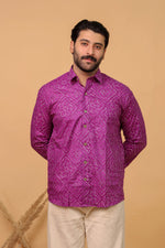 Load image into Gallery viewer, Traditional purple Bandhani motif shirt for men by Rangat Jaipur